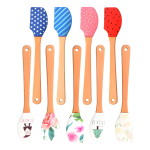 ملعقة سيليكون كبيرة يد خشب