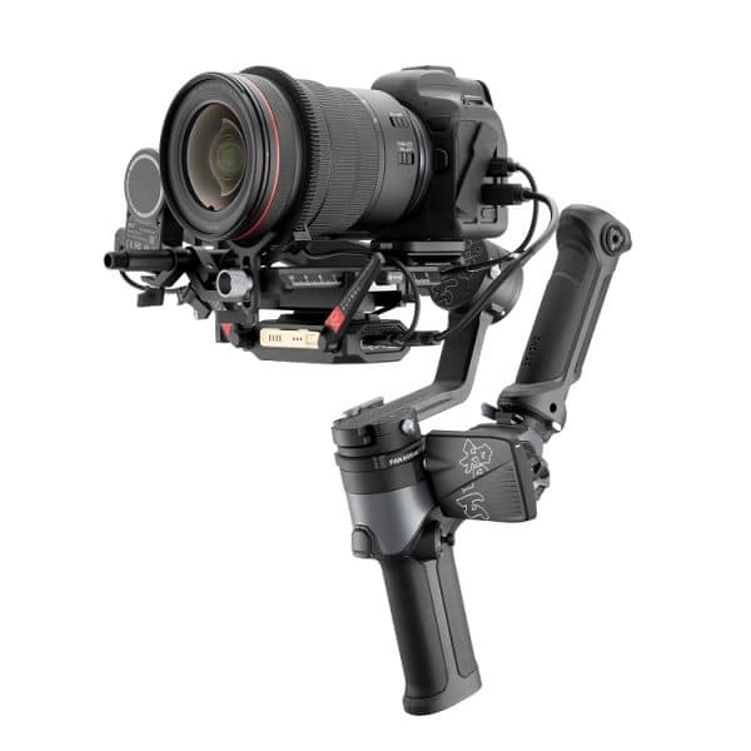 מייצב בעיצוב ארגונומי חדשני המיועד למצלמות DSLR ו-mirrorless עד 3.3 ק"ג, למייצב מנועים משופרים בעלי תגובה מהירה יותר ויציבות גבוהה יותר כולל תיק נשיאה, ידית אחיזה נוספת ומשדר מנוע מיקוד מייצב בעיצוב ארגונומי חדשני המיועד למצלמות DSLR ו-mirrorless עד 3.3 ק"ג, למייצב מנועים משופרים בעלי תגובה מהירה יותר ויציבות גבוהה יותר כולל תיק נשיאה, ידית אחיזה נוספת ומשדר מנוע מיקוד – תמונה 1