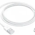 כבל USB Lightning באורך 1 מטר מבית Apple
